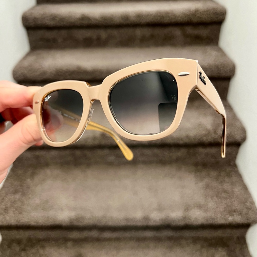 NEW Ray-Ban RB2186 State Street Square Sunglasses Nude With Gradient Blue Lenses